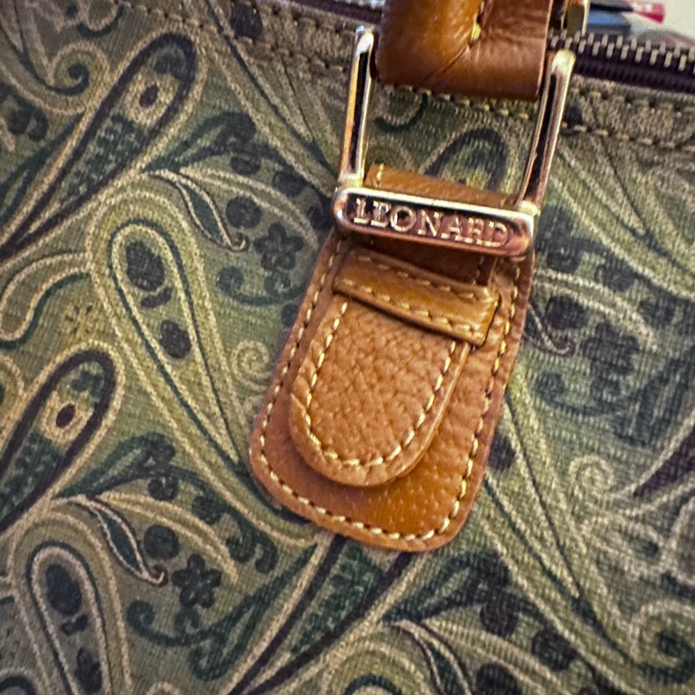 Leonard double handle vintage satchel bag with padlock, no key - Picture 13 of 16